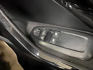 Used 2018 Peugeot 208 Signature White - Interior and Exterior details 17