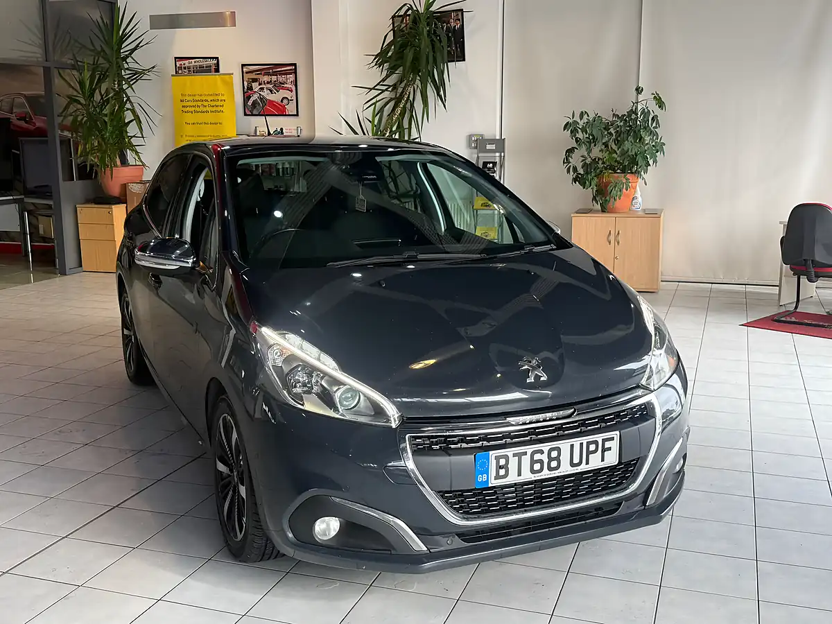 Used 2018 Peugeot 208 Tech Edition Grey - Interior and Exterior details 2