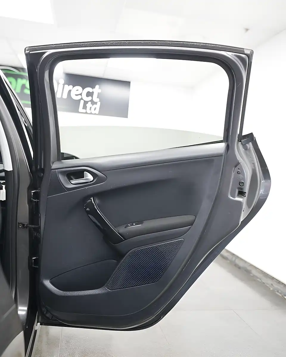 Used 2018 Peugeot 208 Tech Edition Grey - Interior and Exterior details 10