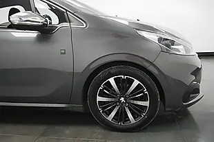 Used 2018 Peugeot 208 Tech Edition Grey - Interior and Exterior details 11