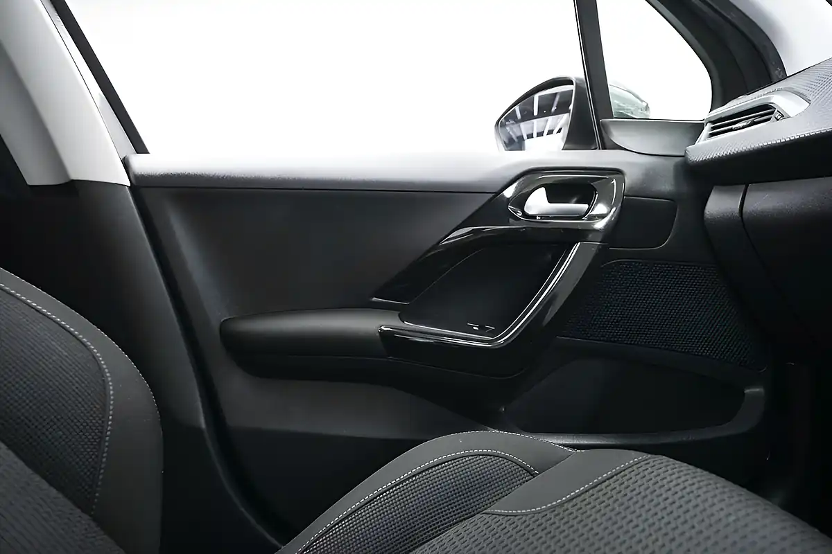 Used 2018 Peugeot 208 Tech Edition Grey - Interior and Exterior details 17