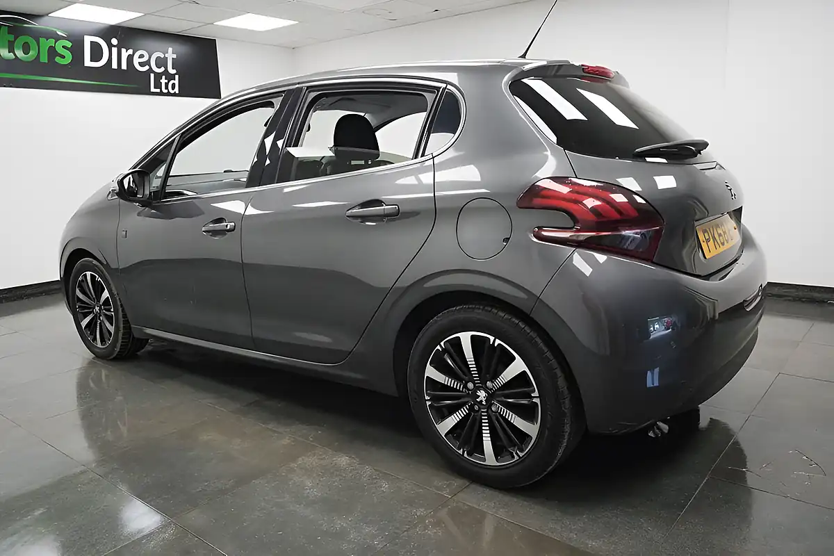 Used 2018 Peugeot 208 Tech Edition Grey - Interior and Exterior details 2