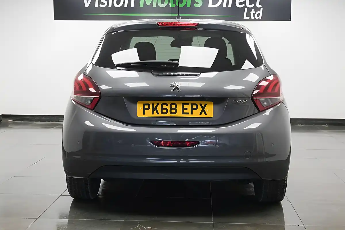 Used 2018 Peugeot 208 Tech Edition Grey - Interior and Exterior details 3