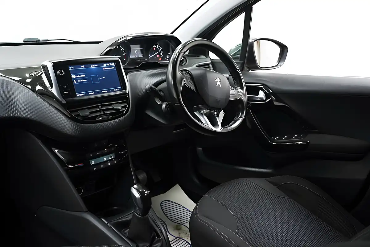 Used 2018 Peugeot 208 Tech Edition Grey - Interior and Exterior details 6