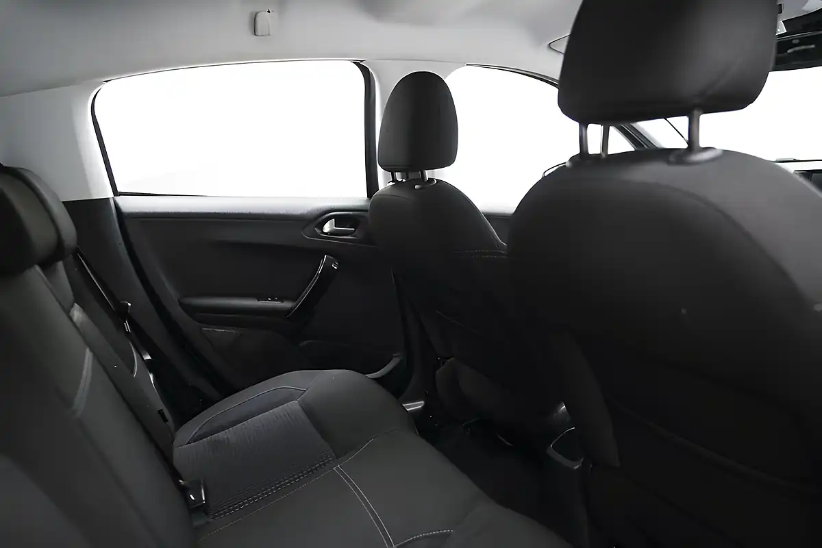 Used 2018 Peugeot 208 Tech Edition Grey - Interior and Exterior details 9