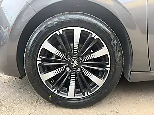 Used 2018 Peugeot 208 Tech Edition Grey - Interior and Exterior details 11