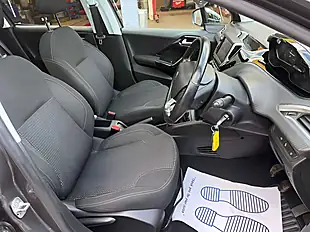 Used 2018 Peugeot 208 Tech Edition Grey - Interior and Exterior details 14