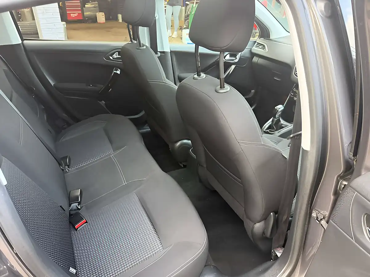 Used 2018 Peugeot 208 Tech Edition Grey - Interior and Exterior details 18