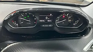 Used 2018 Peugeot 208 Tech Edition White - Interior and Exterior details 10