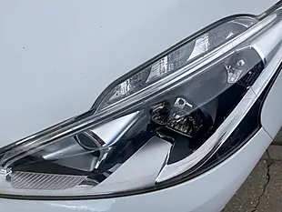 Used 2018 Peugeot 208 Tech Edition White - Interior and Exterior details 12
