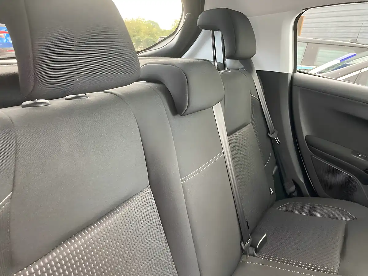 Used 2018 Peugeot 208 Tech Edition White - Interior and Exterior details 15