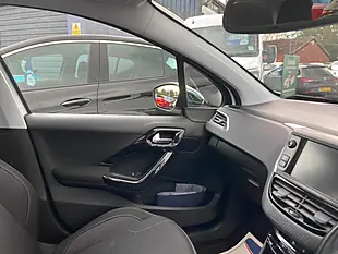 Used 2018 Peugeot 208 Tech Edition White - Interior and Exterior details 20