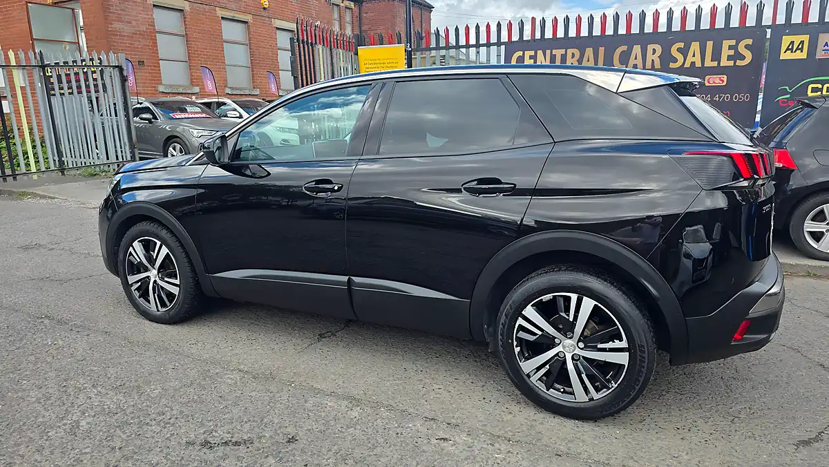 Used 2018 Peugeot 3008 Active Black - Interior and Exterior details 10