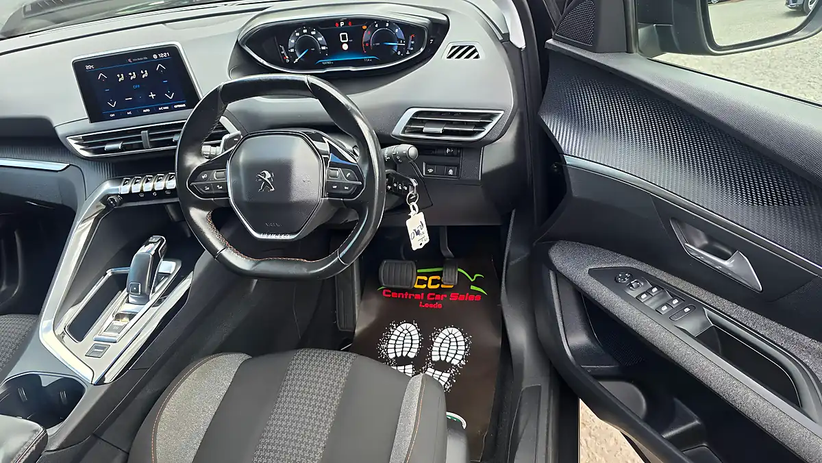 Used 2018 Peugeot 3008 Active Black - Interior and Exterior details 12