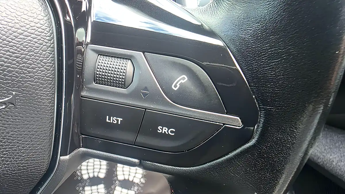 Used 2018 Peugeot 3008 Active Black - Interior and Exterior details 13