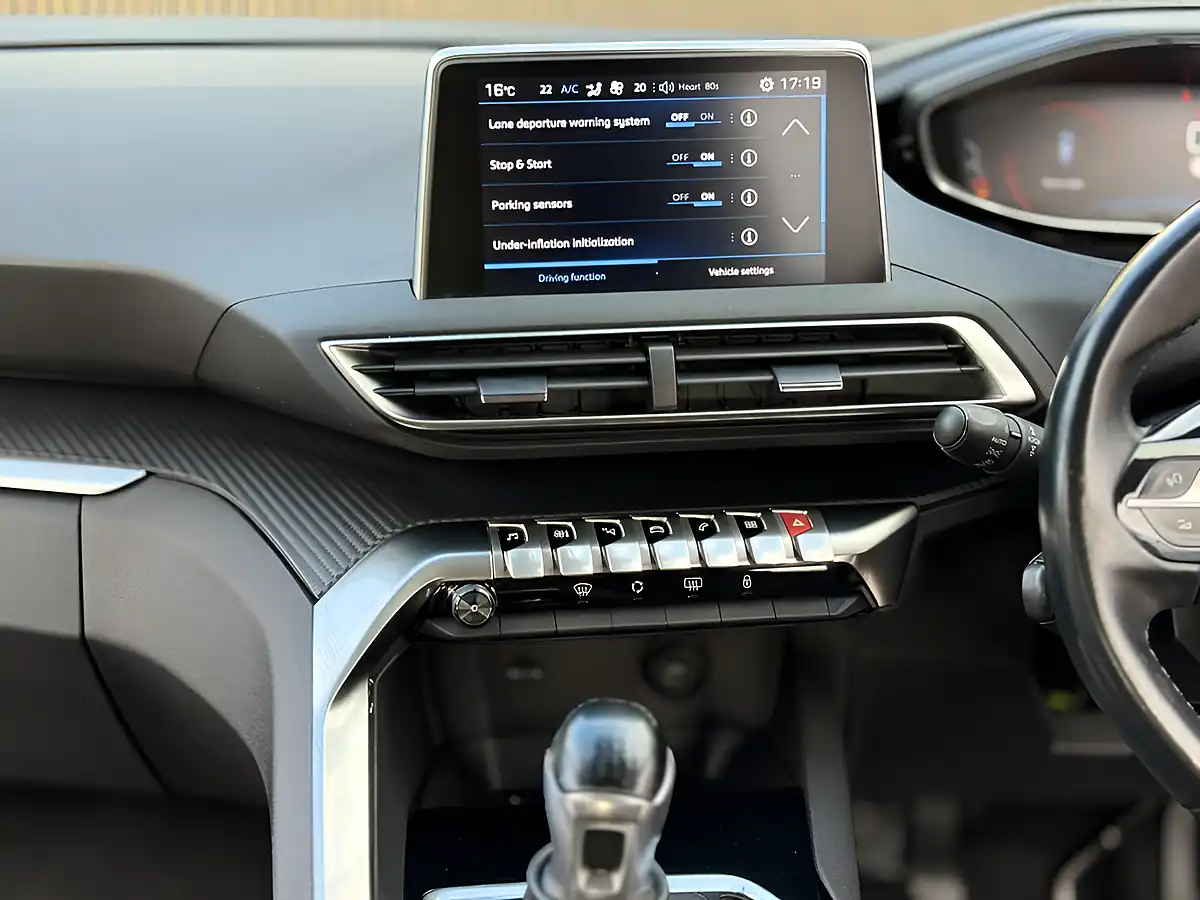 Used 2018 Peugeot 3008 Active Black - Interior and Exterior details 12