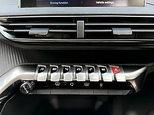 Used 2018 Peugeot 3008 Active Black - Interior and Exterior details 15