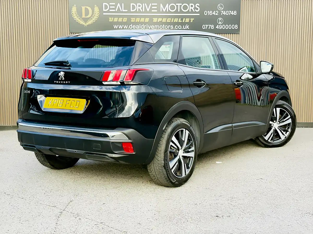 Used 2018 Peugeot 3008 Active Black - Interior and Exterior details 7