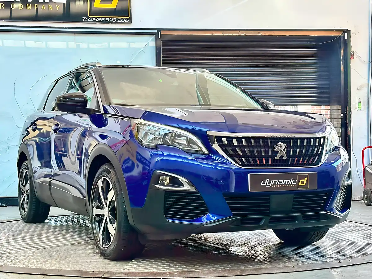 Used 2018 Peugeot 3008 Active Blue - Interior and Exterior details 2