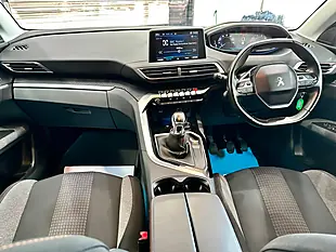 Used 2018 Peugeot 3008 Active Blue - Interior and Exterior details 9