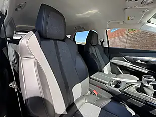 Used 2018 Peugeot 3008 Allure Amazonite Grey - Interior and Exterior details 10