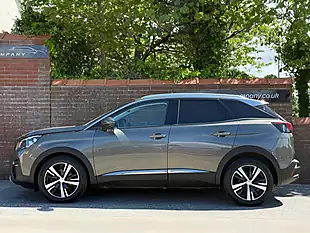 Used 2018 Peugeot 3008 Allure Amazonite Grey - Interior and Exterior details 4