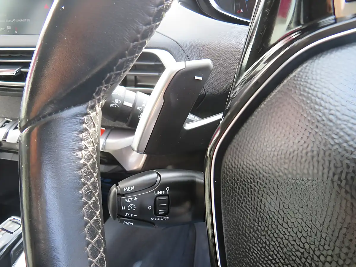 Used 2018 Peugeot 3008 Allure Black - Interior and Exterior details 13