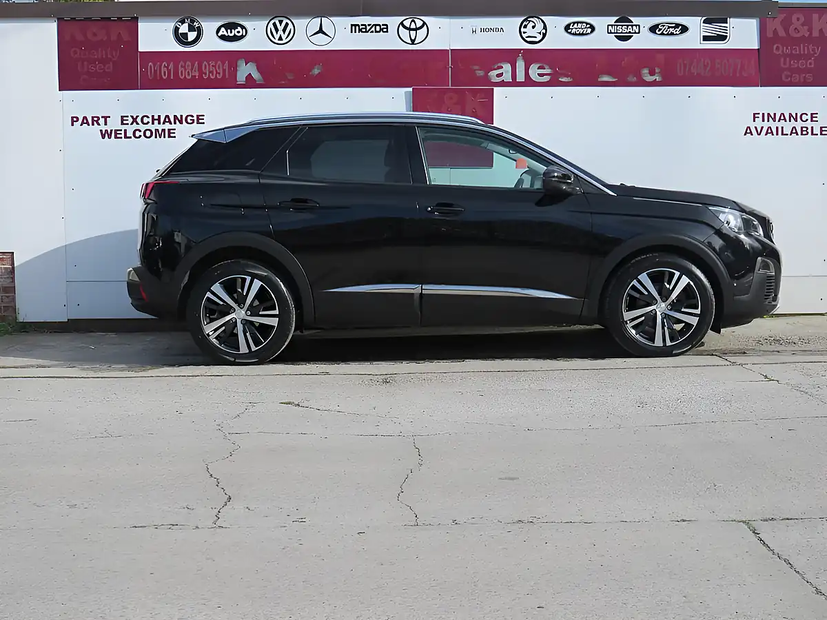 Used 2018 Peugeot 3008 Allure Black - Interior and Exterior details 3