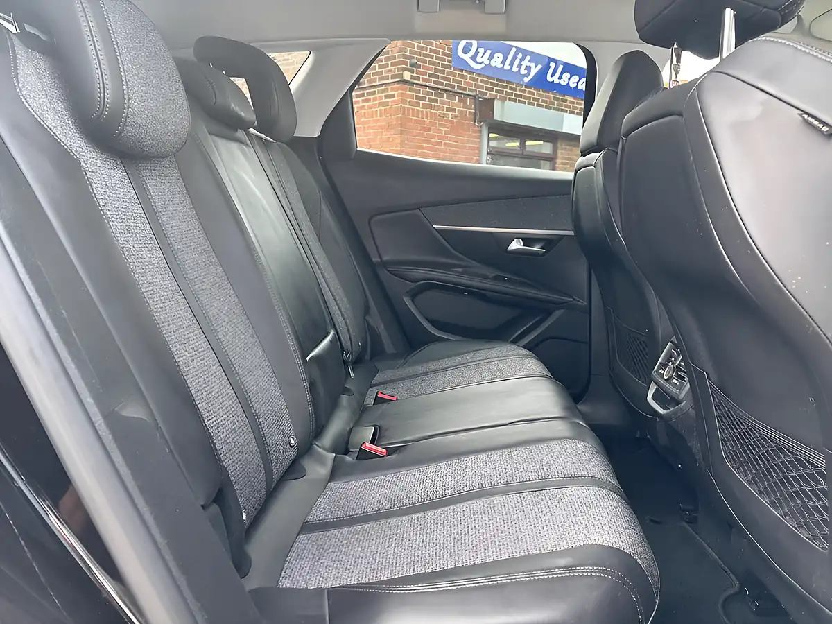 Used 2018 Peugeot 3008 Allure Black - Interior and Exterior details 17