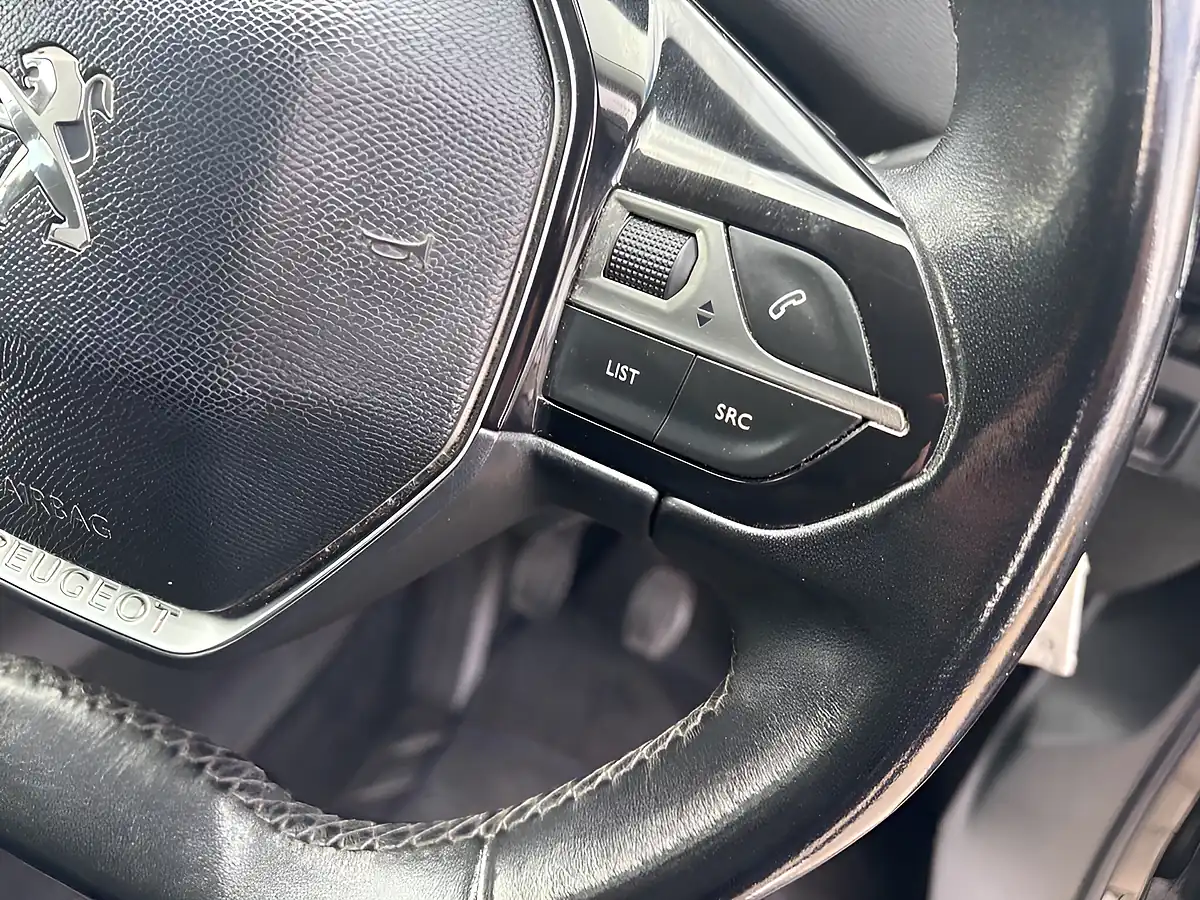 Used 2018 Peugeot 3008 Allure Black - Interior and Exterior details 18