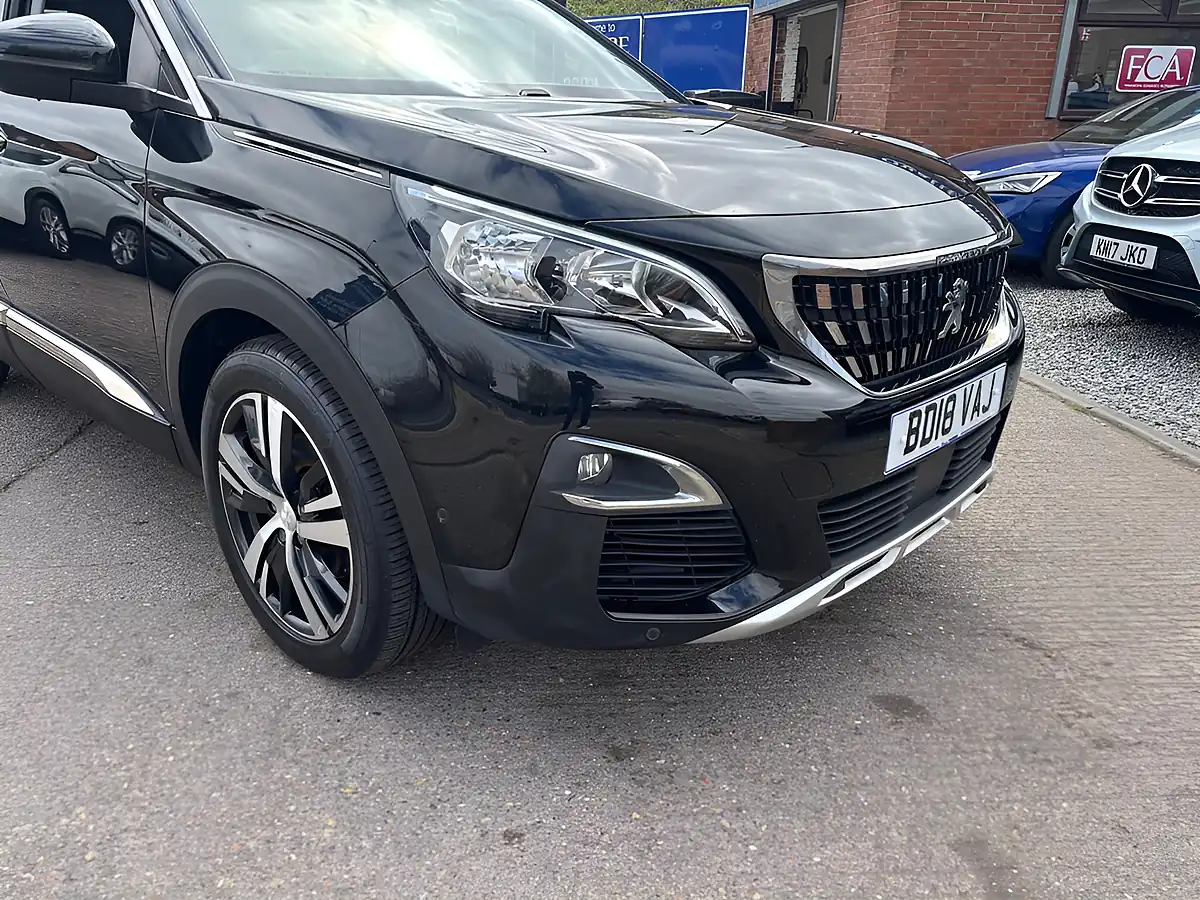 Used 2018 Peugeot 3008 Allure Black - Interior and Exterior details 4