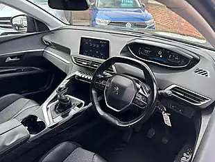 Used 2018 Peugeot 3008 Allure Black - Interior and Exterior details 9