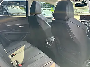 Used 2018 Peugeot 3008 Allure Blue - Interior and Exterior details 15