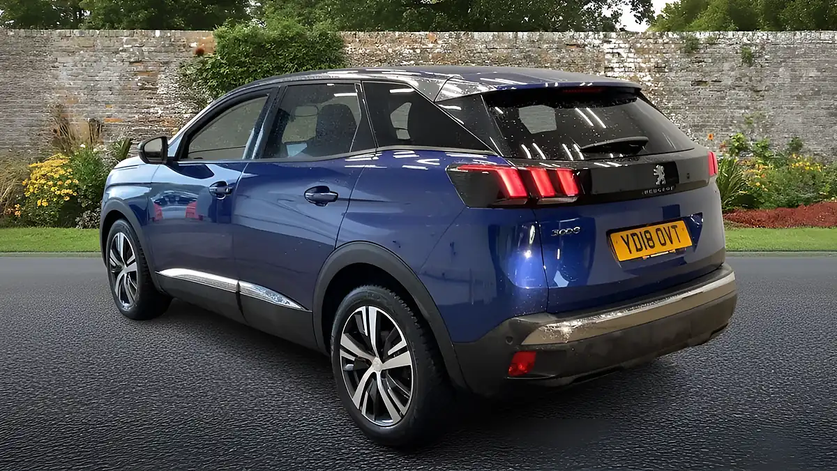 Used 2018 Peugeot 3008 Allure Blue - Interior and Exterior details 10