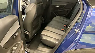 Used 2018 Peugeot 3008 Allure Blue - Interior and Exterior details 8
