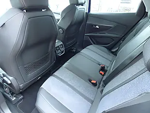 Used 2018 Peugeot 3008 Allure Blue - Interior and Exterior details 12