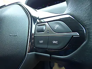 Used 2018 Peugeot 3008 Allure Blue - Interior and Exterior details 18