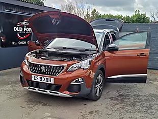 Used 2018 Peugeot 3008 Allure Bronze - Interior and Exterior details 10