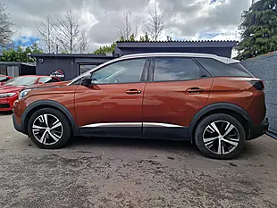 Used 2018 Peugeot 3008 Allure Bronze - Interior and Exterior details 6