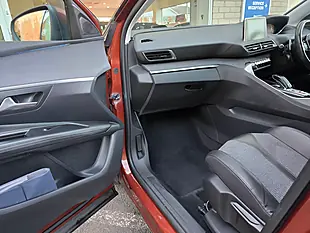 Used 2018 Peugeot 3008 Allure Bronze - Interior and Exterior details 13