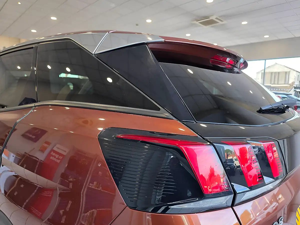 Used 2018 Peugeot 3008 Allure Bronze - Interior and Exterior details 20