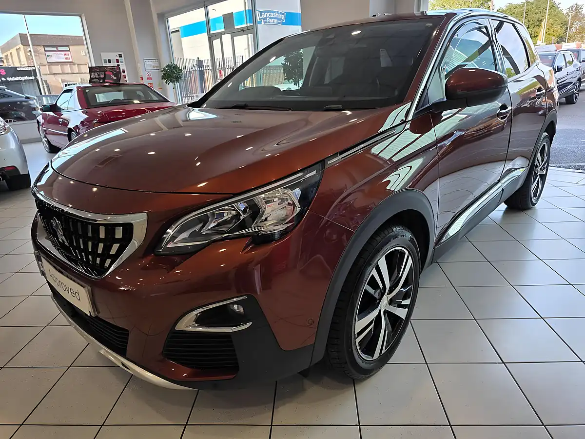 Used 2018 Peugeot 3008 Allure Bronze - Interior and Exterior details 3