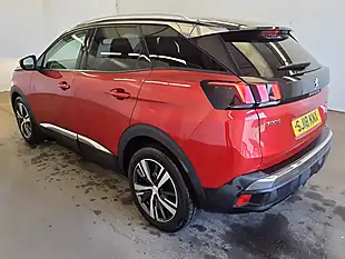 Used 2018 Peugeot 3008 Allure Edition Red - Interior and Exterior details 5