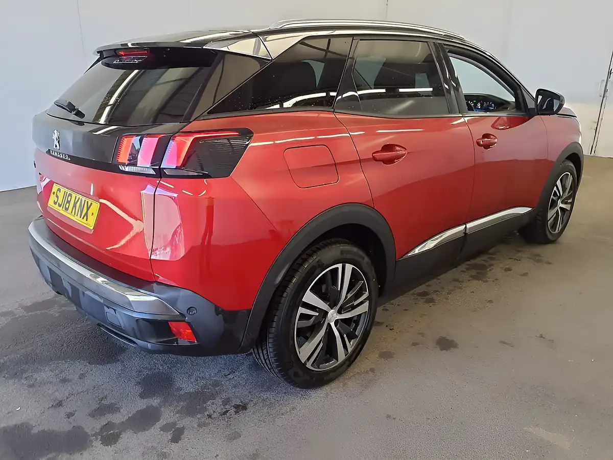 Used 2018 Peugeot 3008 Allure Edition Red - Interior and Exterior details 6