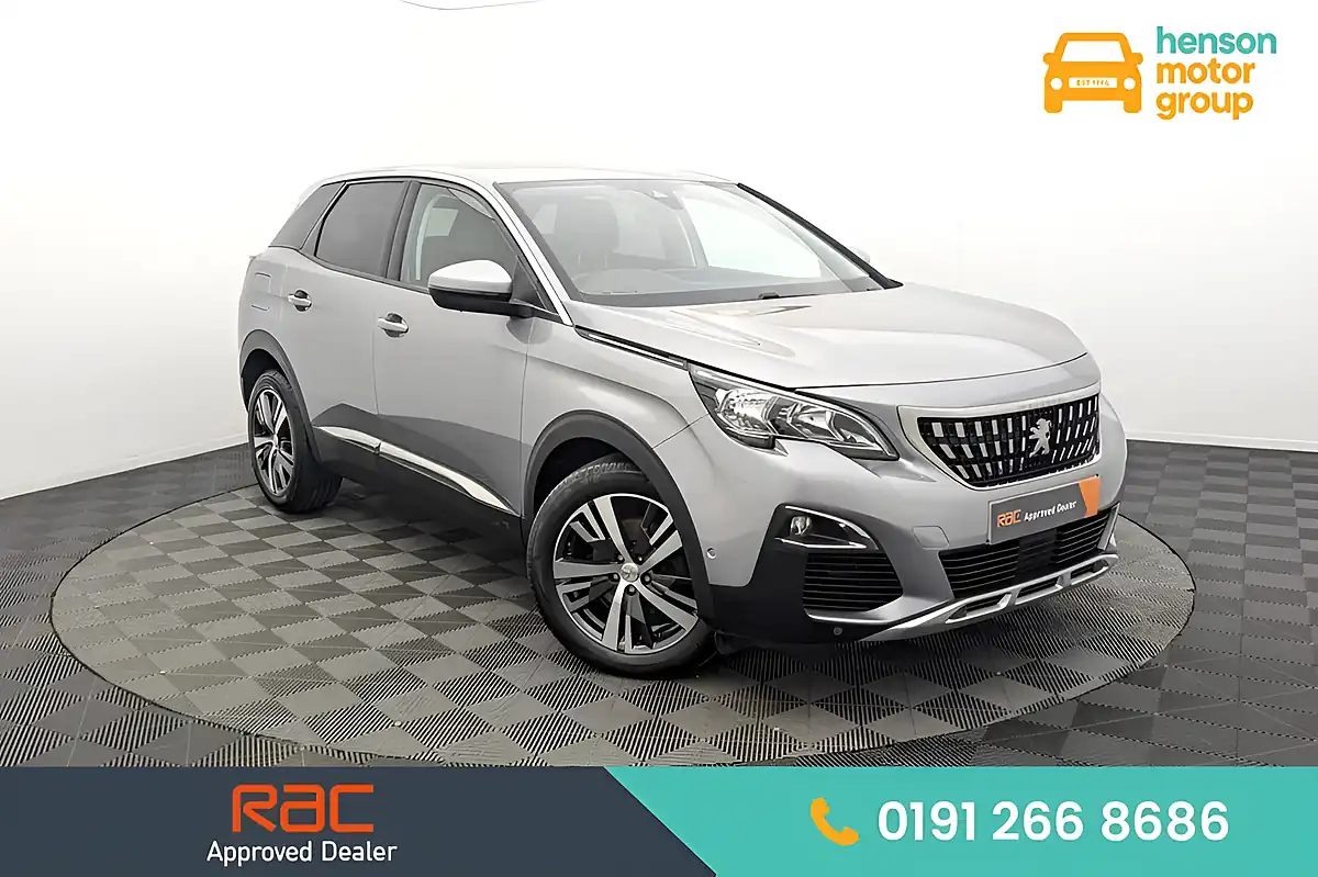 Used 2018 Peugeot 3008 Allure Grey - Front View