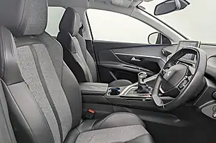 Used 2018 Peugeot 3008 Allure Grey - Interior and Exterior details 2