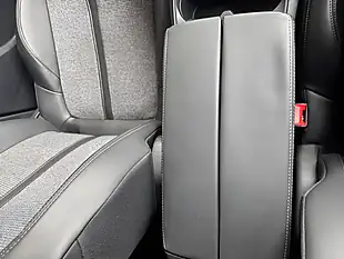 Used 2018 Peugeot 3008 Allure Grey - Interior and Exterior details 13
