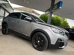 Used 2018 Peugeot 3008 Allure Grey - Interior and Exterior details 3