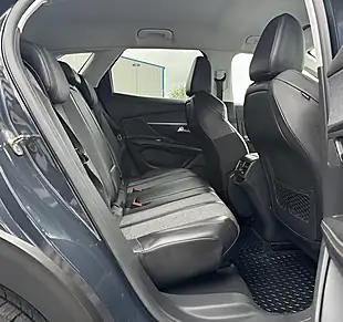 Used 2018 Peugeot 3008 Allure Grey - Interior and Exterior details 12
