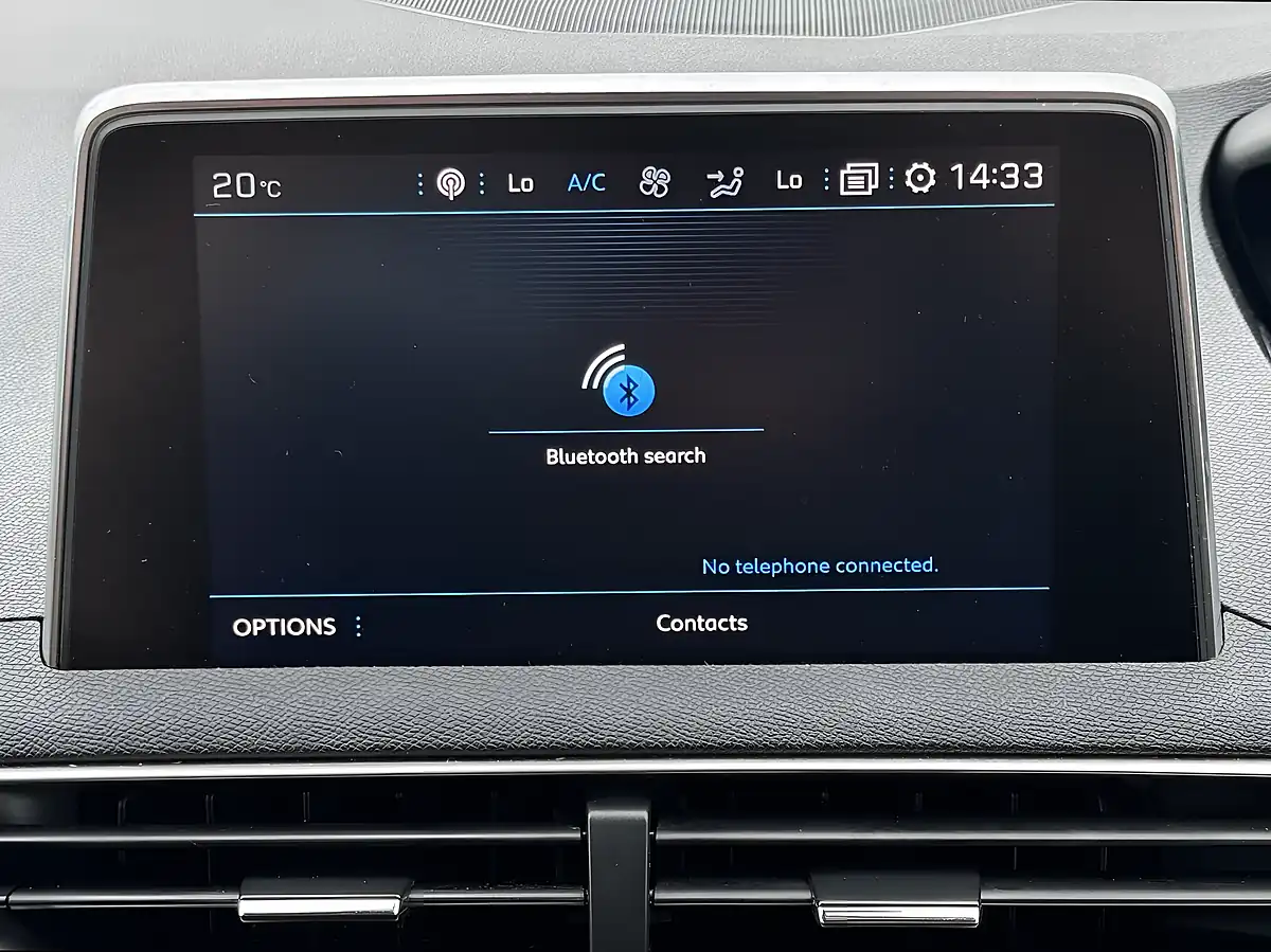 Used 2018 Peugeot 3008 Allure Grey - Interior and Exterior details 16